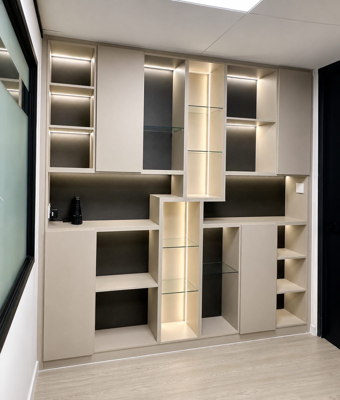 Wardrobe 004