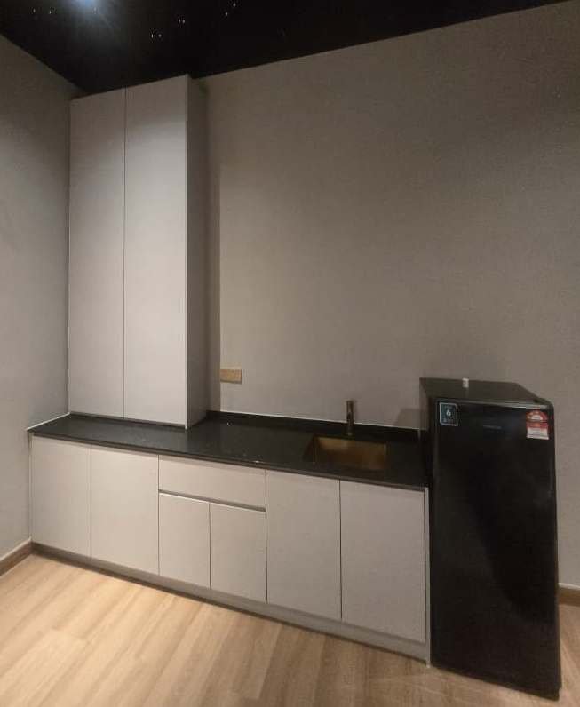 Kitchen Cabinet 008