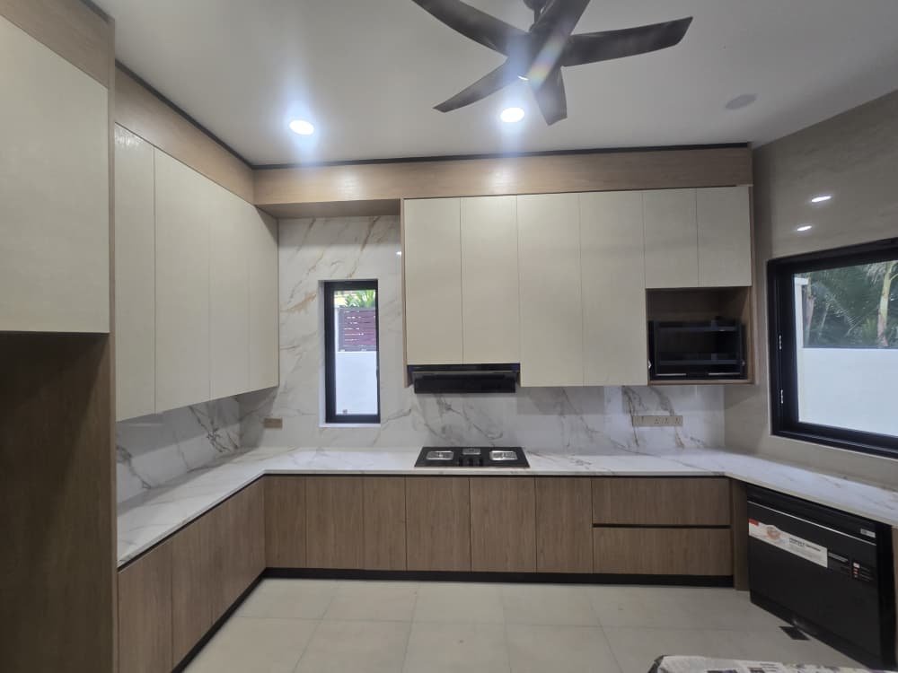 Kitchen Cabinet 010