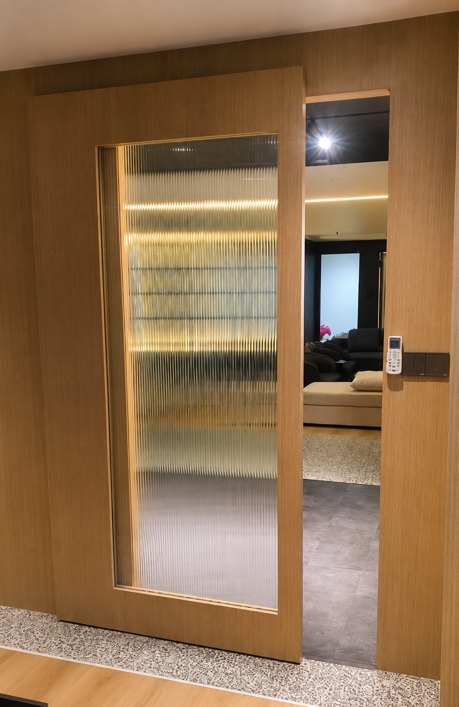 Sliding Door 011