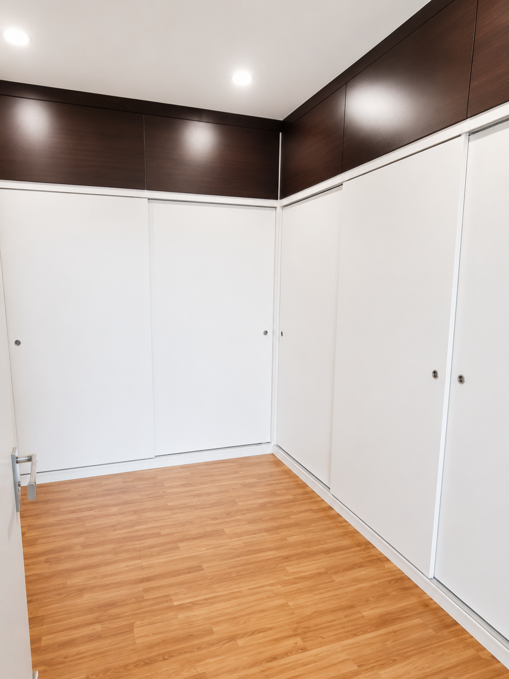 Wardrobe 030