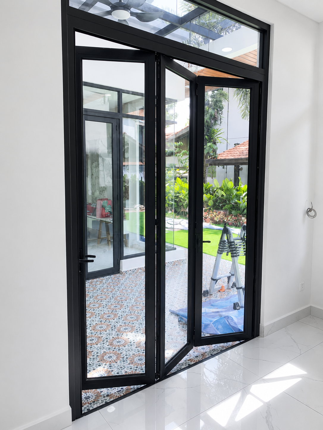 Folding Door 001